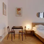 Vita Nejedleho Apartments