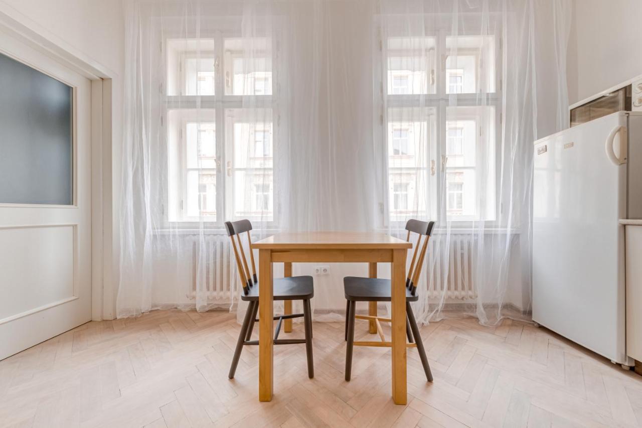 Nejedleho Apartment *